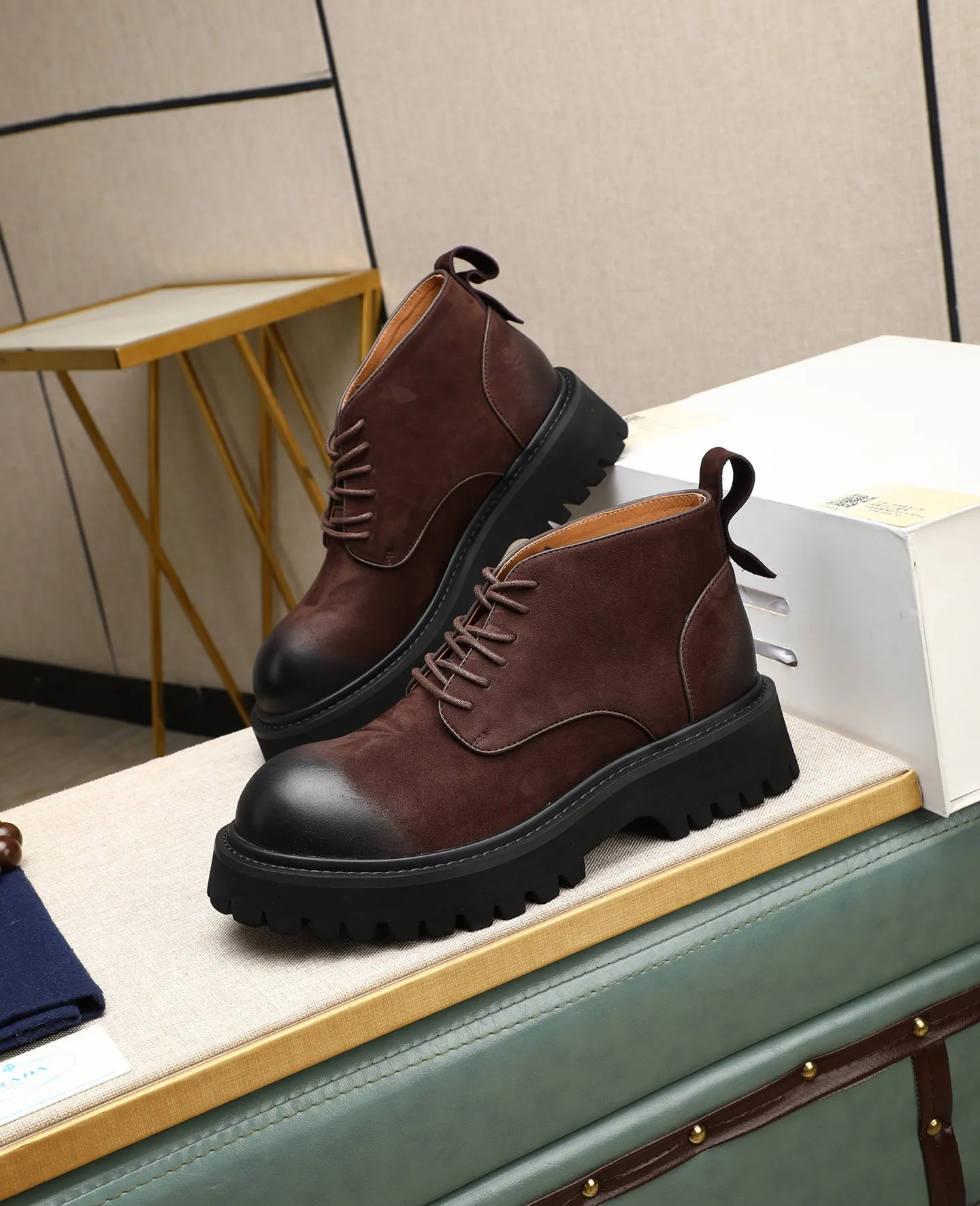Men's men's shoes 💰580 high-end version. PRADA (Prada) men's casual style, compare the quality at the counter 🧚🏿♂️Imported cowhide fabric 🐎Water-dyed comfortable and soft cowhide lining for feet 🐂Genuine leather outsole with label 🎉 Size 38-44. Can be customized for 45💥🏆